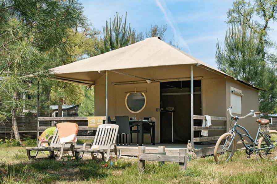 Hebergements Camping "Les Pieds Dans L'Eau" Crozon Exterior foto
