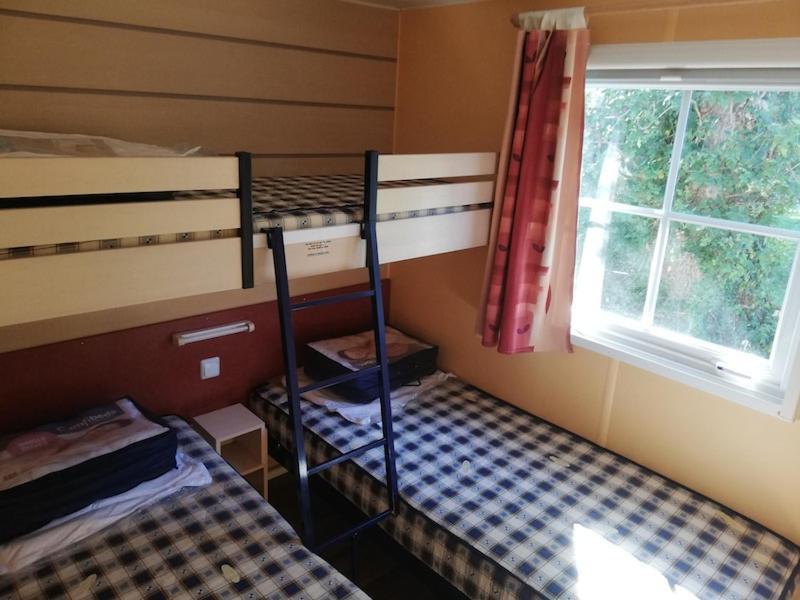 Hebergements Camping "Les Pieds Dans L'Eau" Crozon Exterior foto