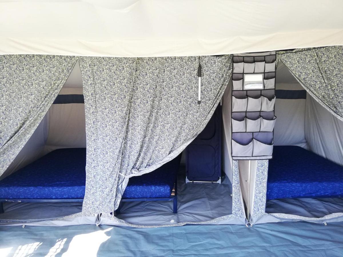 Hebergements Camping "Les Pieds Dans L'Eau" Crozon Exterior foto